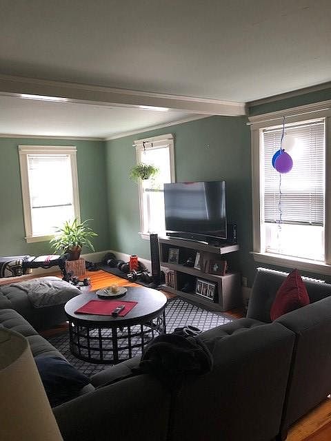 1st image of 253 Standish Ave Floor 2