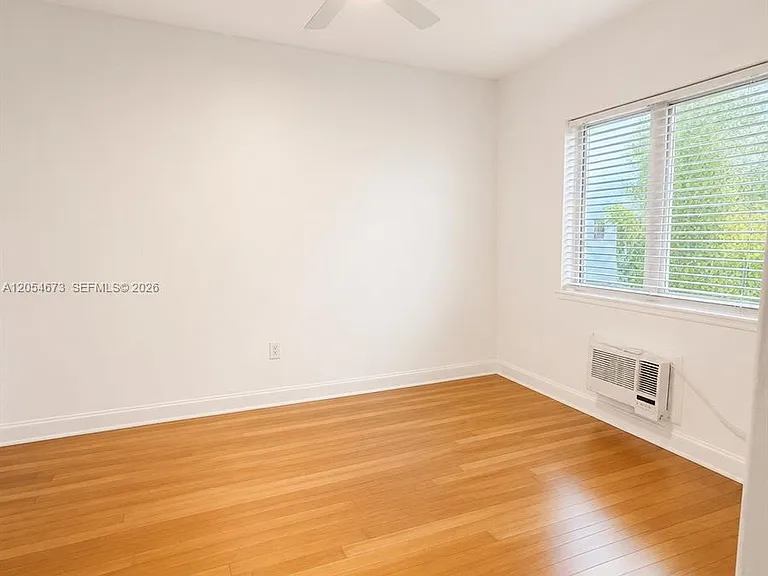 322 25th St #2 — Photo 7