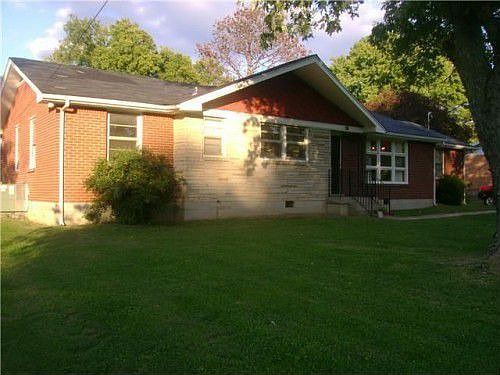 1st image of 744 Winthorne Dr