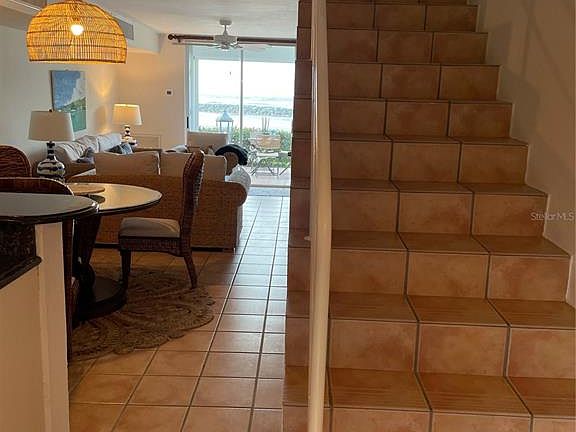 4th image of Ocean Villas #6