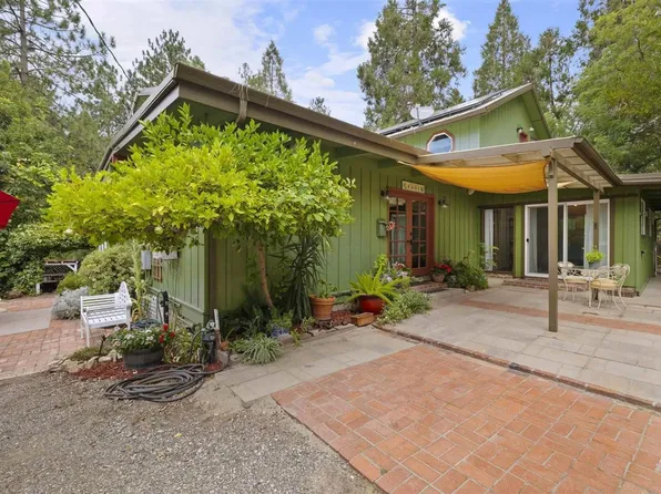 22390 Church Ln, Columbia, CA 95310