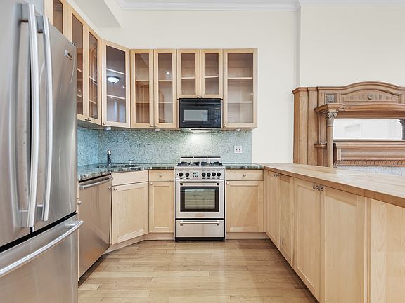 5th image of 22 W 90th St #2FR