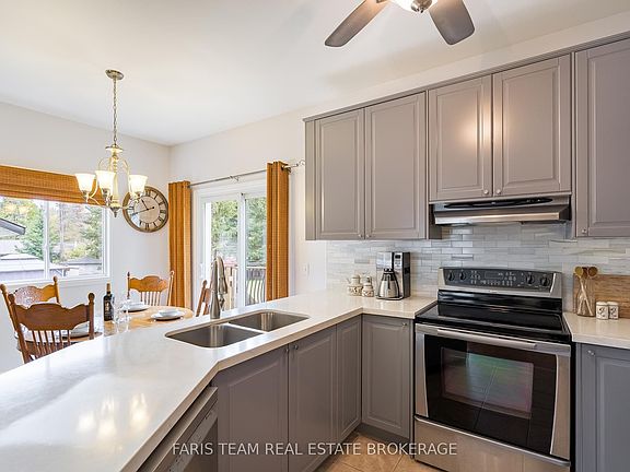 4th image of 1011 Ferrier Ave