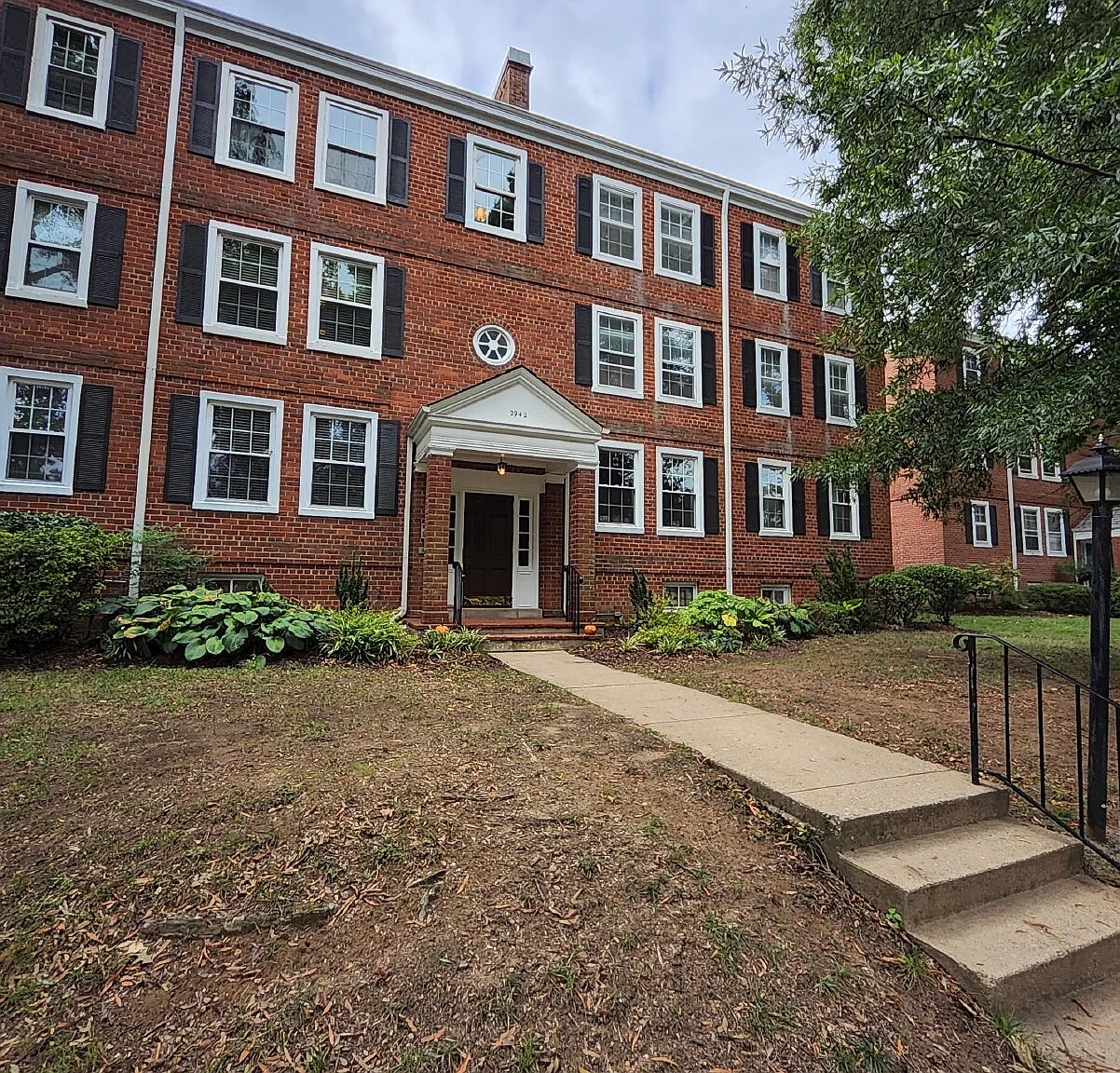 2 bed, 1.0 bath, $2,235 — Photo 1