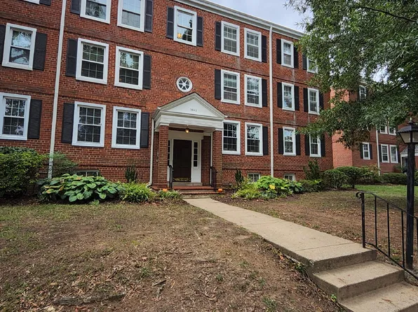 2942 S Columbus St APT B2, Arlington, VA 22206