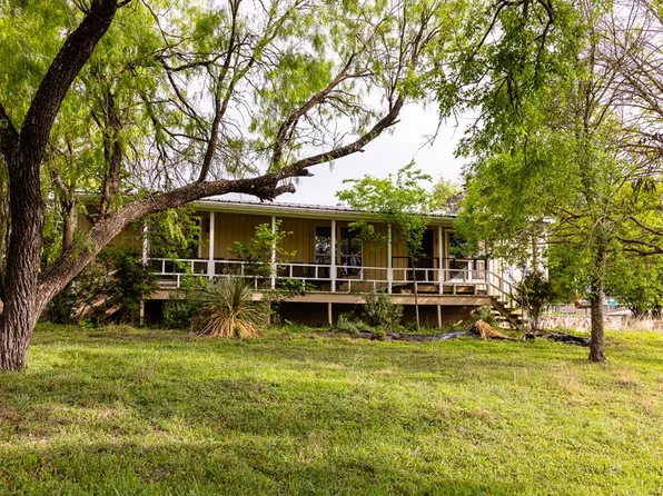 123 Fm 480, Center Point, TX 78010