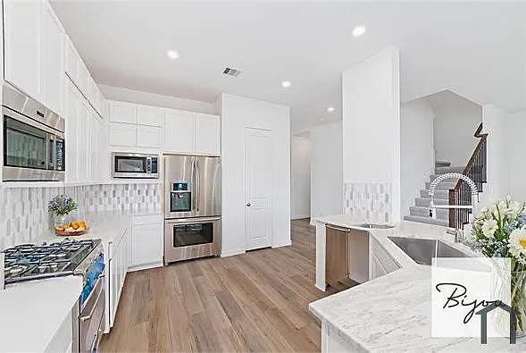 3004 Reston Hill Ln — Photo 11