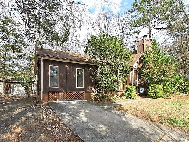1st image of 7904 Oakbark Ln