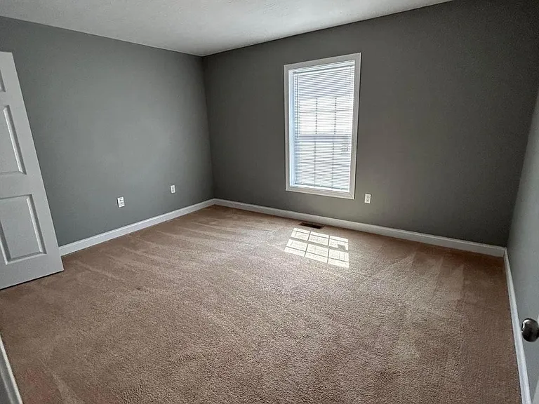 37 Dark Hollow Rd — Photo 5