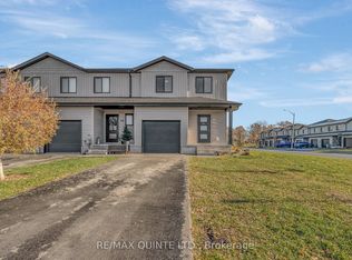 121 Kanvers Way, Greater Napanee, ON K7R3X6