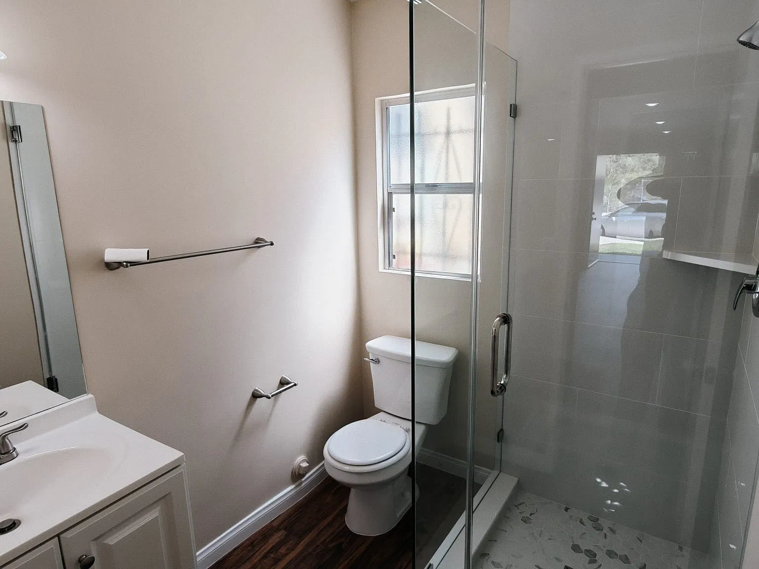 4 bed, 1300 sqft, $3,400 — Photo 4