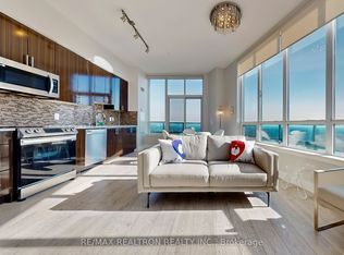 7161 Yonge St #Penthouse 15, Markham, ON