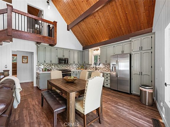 5th image of 635 Grass Valley Rd