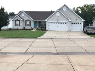 1839 Pullman Dr, Festus, MO 63028