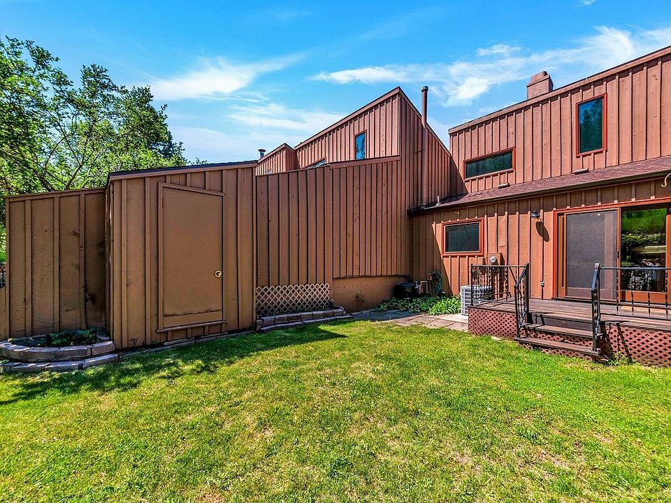 2nd image of 3218 Kirkwood Dr