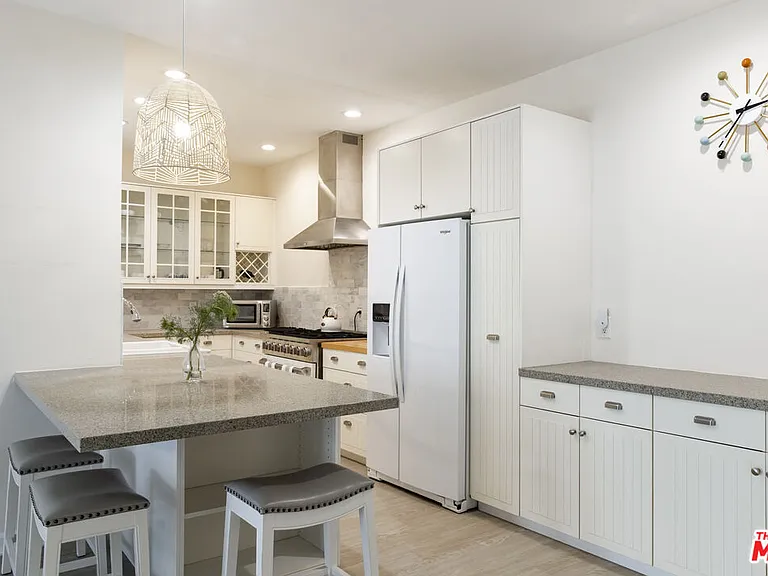 1 Northstar St #203 — Photo 2