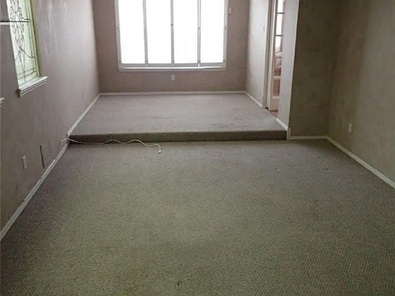 2nd image of 10616 Lakewood Ave