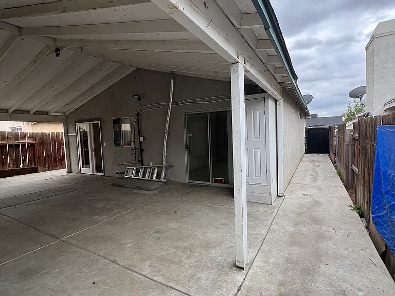 8328 Orange Blossom Ave — Photo 22