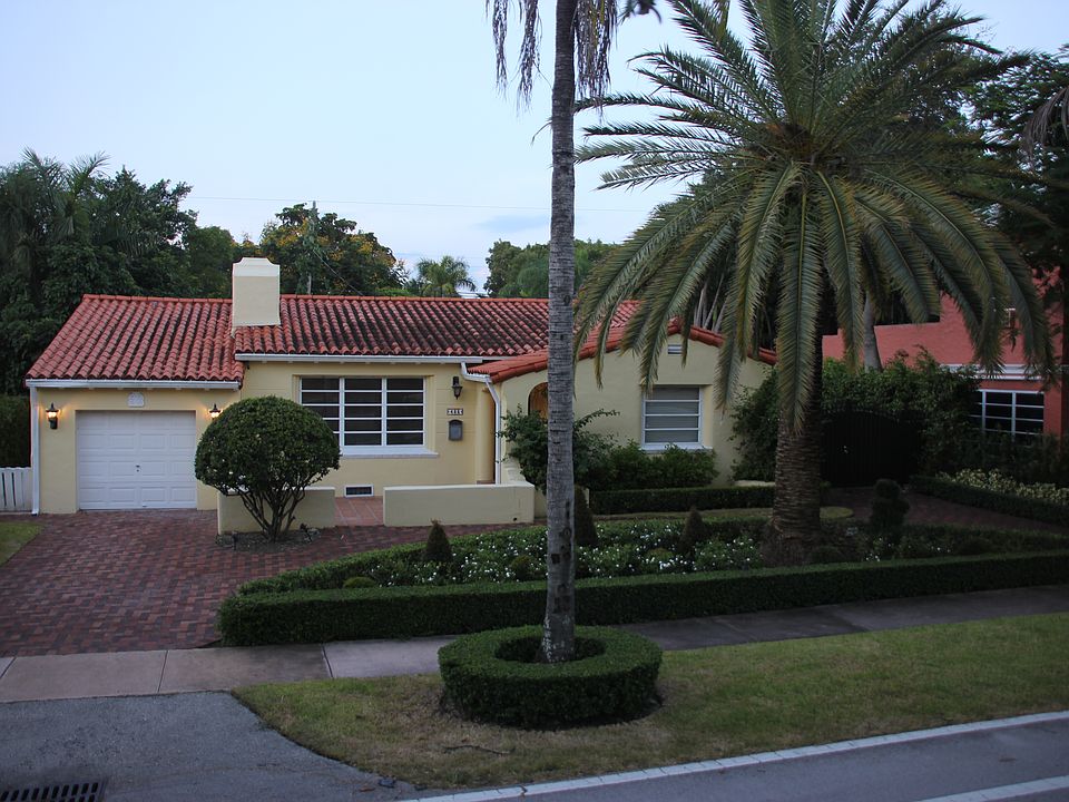 1st image of 633 Alhambra Cir