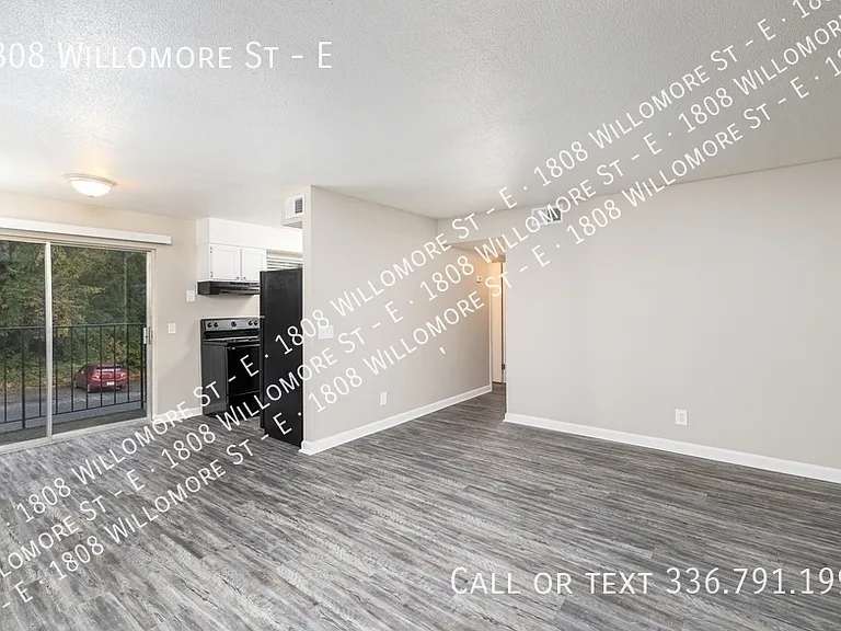 1808 Willow — Photo 7