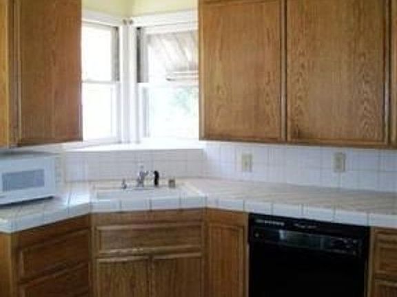 4th image of 530 54th St