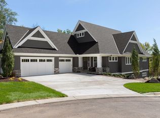 1884 Orchard Heights Ln, Mendota Heights, MN 55118