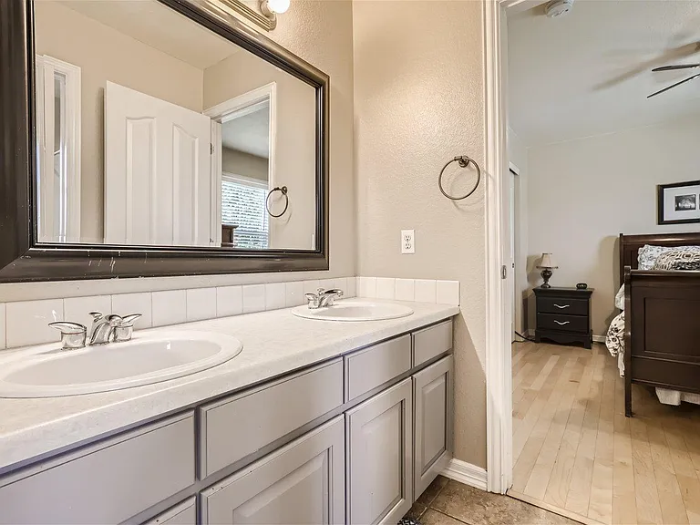 9495 E 106th Pl — Photo 16