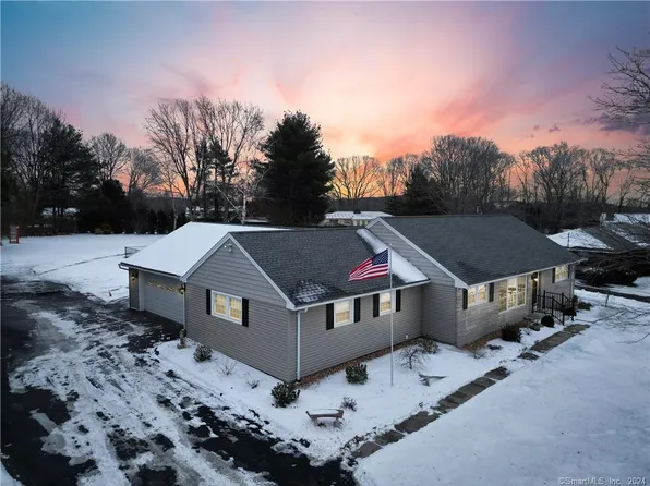127 Lexington Drive, Watertown, CT 06795