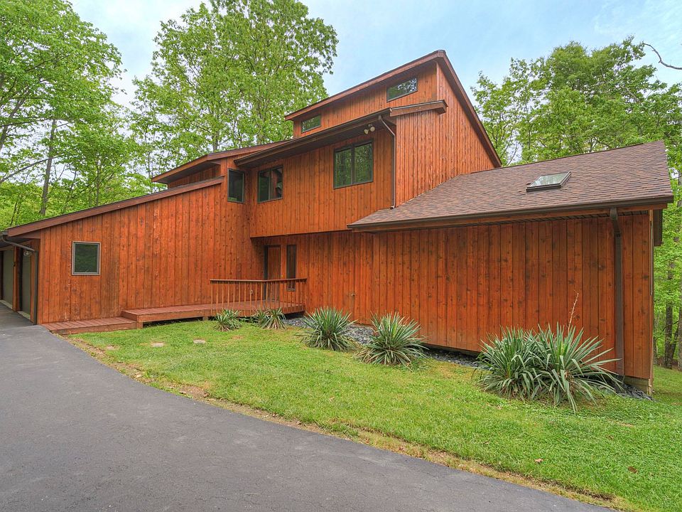 1st image of 4950 Preston Forest Dr