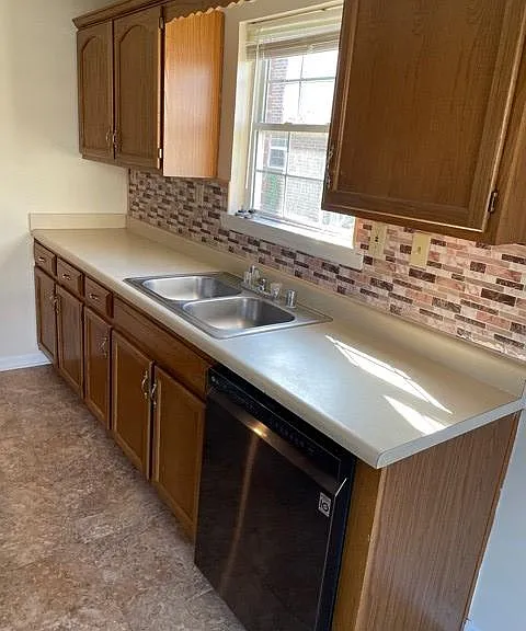 301 Michelle Dr #B — Photo 16