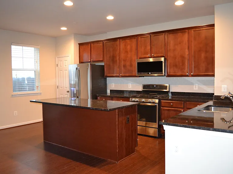 14300 Potomac Heights Ln — Photo 30
