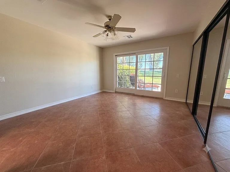 19 Mission Ct — Photo 29