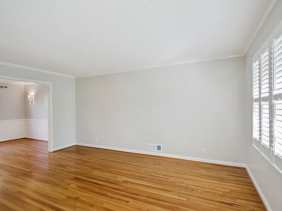 5th image of 3938 Briaridge Cir