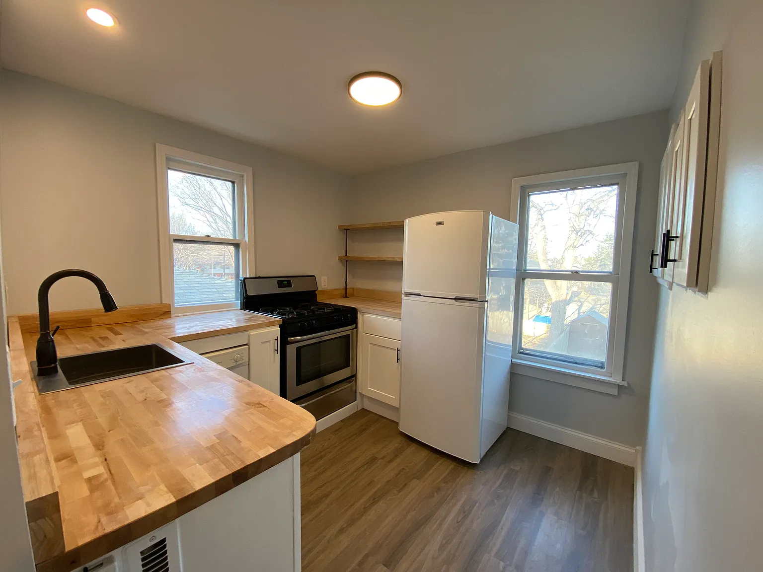 2 bed, 925 sqft, $1,475 — Photo 4