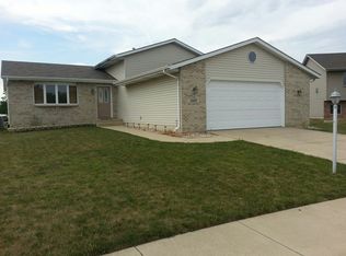 7802 Sora St, Hobart, IN 46342