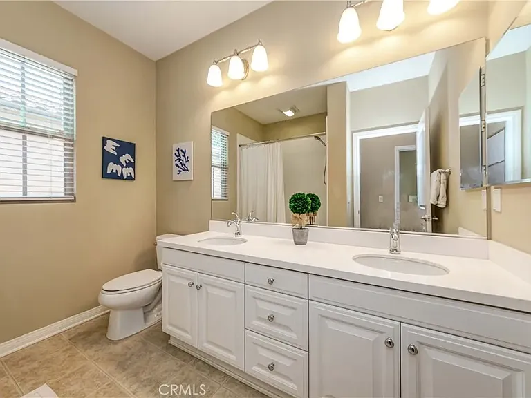 30 Larkfield — Photo 26