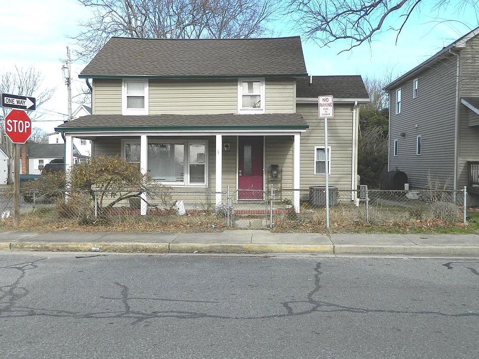 1st image of 501 Lincoln St