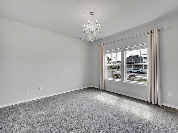 4th image of 10527 Traders Pkwy