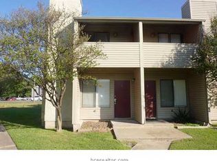1900 Dartmouth St #1-B, College Station, TX 77840