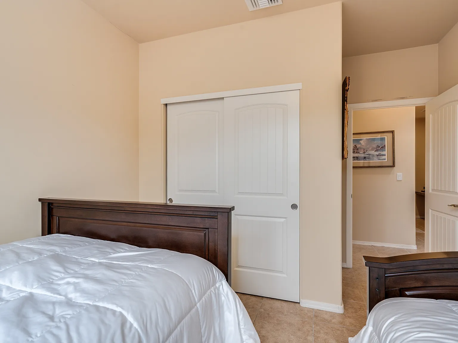 2 bed, 1082 sqft, $1,850 — Photo 4