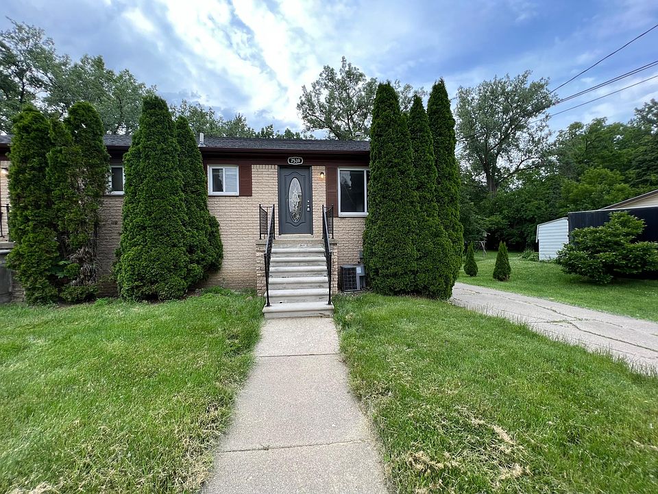 1st image of 7539 River Vista St