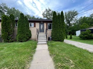 7539 River Vista St, Utica, MI 48317