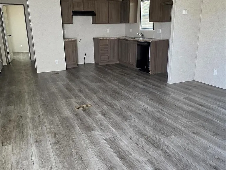 1100 S Baldwin Ave #100 — Photo 2