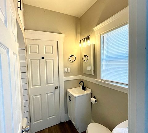 2nd image of 420 N Park Ave #420