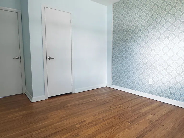 505 Sandmere Pl — Photo 9
