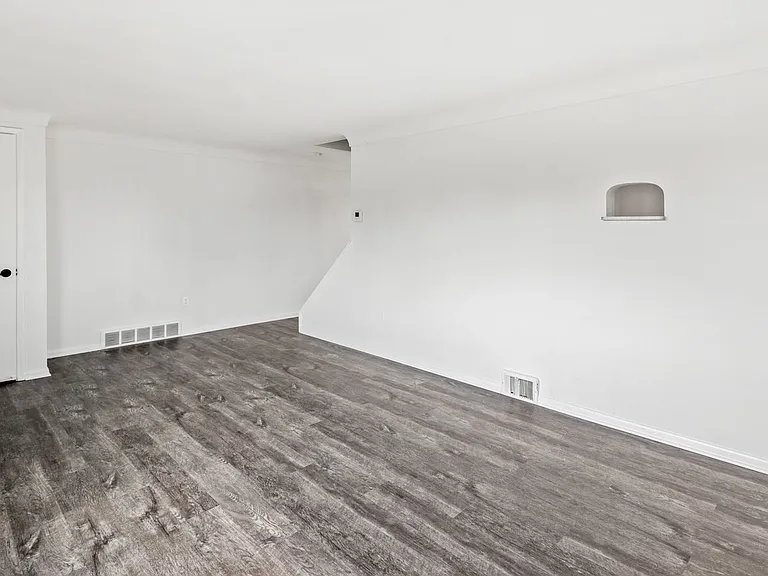 349 Virginia Ave — Photo 5