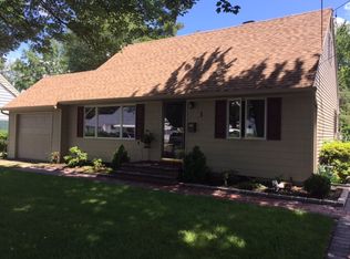 3 Birchgrove Dr, Central Islip, NY 11722
