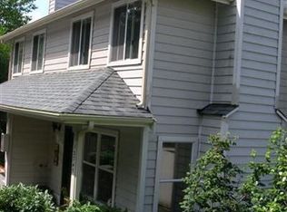 12745 NE 132nd St #14, Kirkland, WA 98034