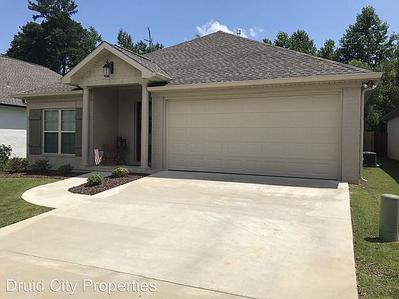 2nd image of 1921 Waterford Ln