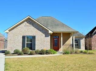 15180 Creekview Dr, Gonzales, LA 70737